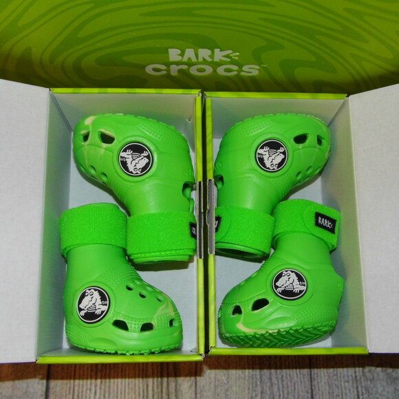 CROCS Bark Crocs Green Slime Booties Size LARGE-New With Box